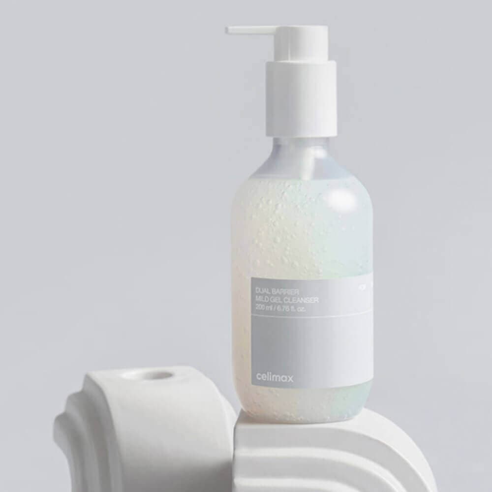 Гель-пенка для умывания с комплексом церамидов Celimax Dual Barrier Mild Gel Cleanser 200 ml 3