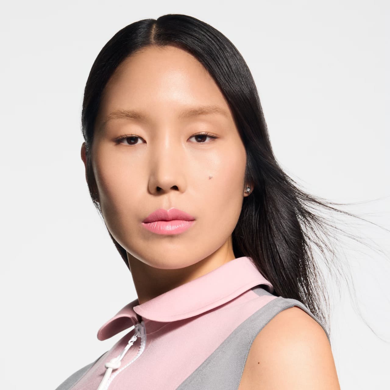 LV Помада для губ Rouge Satin Lipstick 200 Rose Eugenie , 3,5 g 6