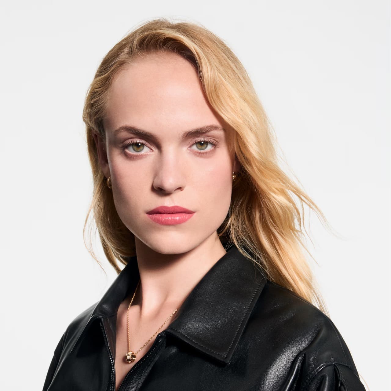 LV Помада для губ Rouge Satin Lipstick 201 Spell On You , 3,5 g 5