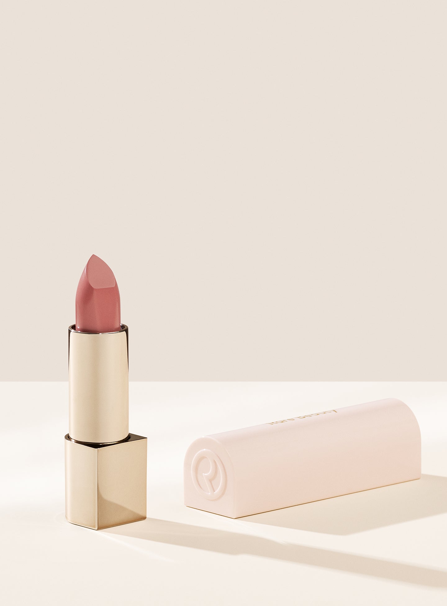 Humble Matte Lipstick Rouge A Levres Mat b/k