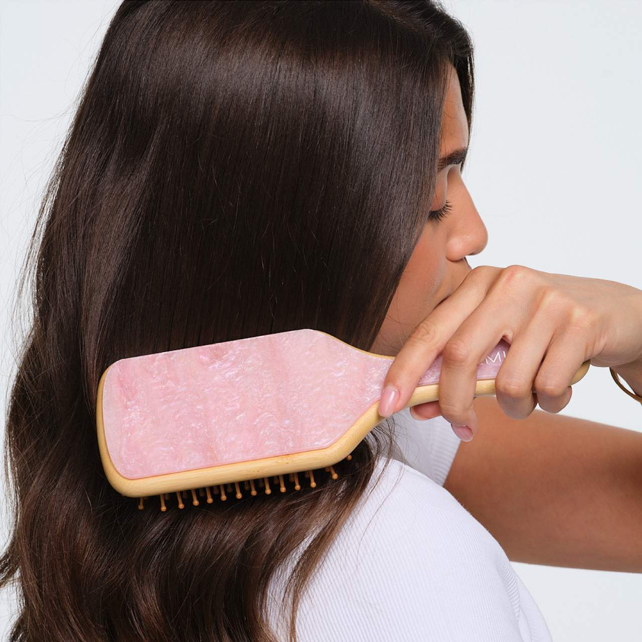 Emi Jay Bamboo Paddle Hair Brush in Pink Sugar, Бамбуковая щетка-лопатка для волос 4