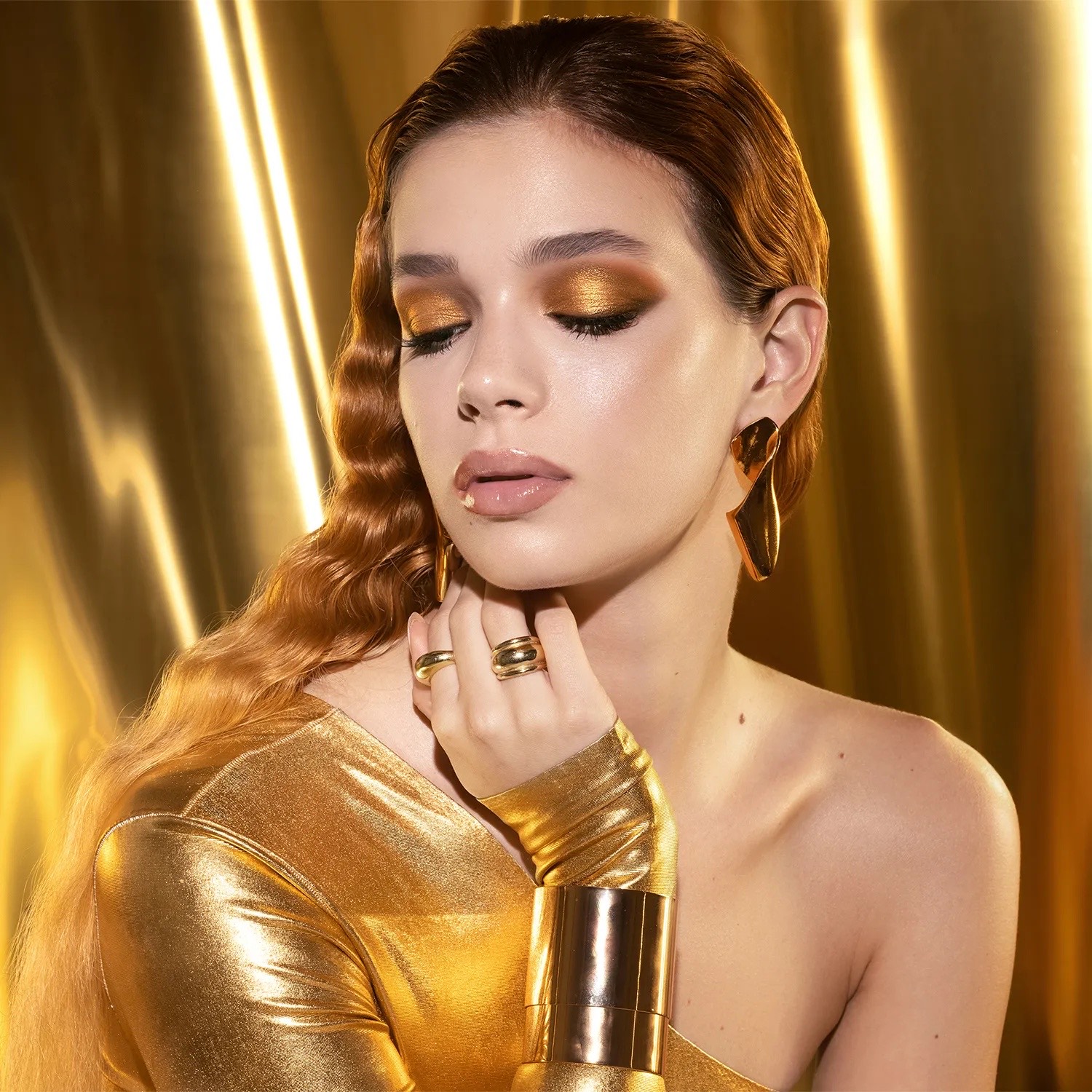 Natasha Denona Golden Eyeshadow Palette, палетка теней 3