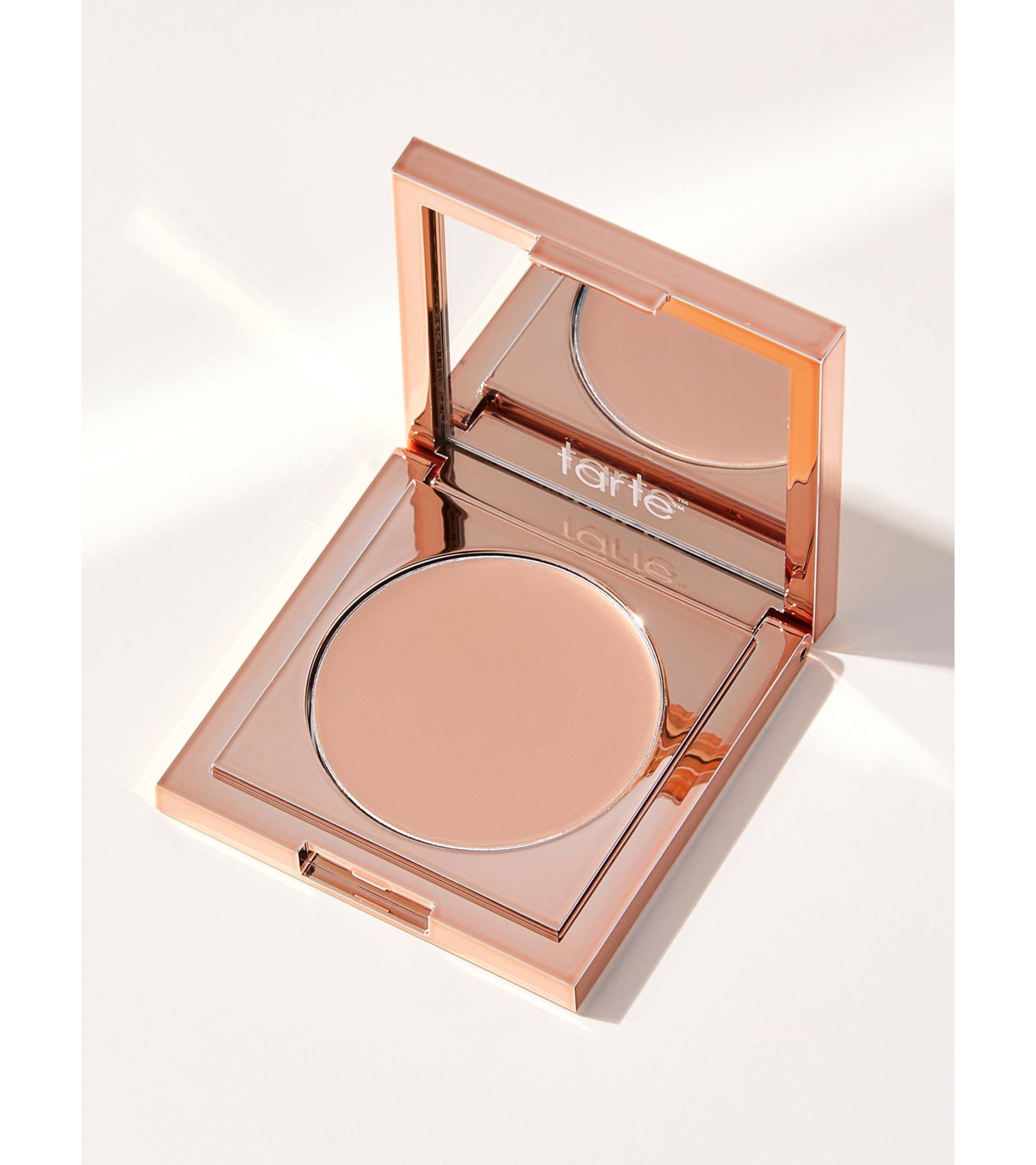 TARTE Корректор для области под глазами  Colored Clay CC Undereye Corrector, Оттенок Light-Medium, 2.3г 4
