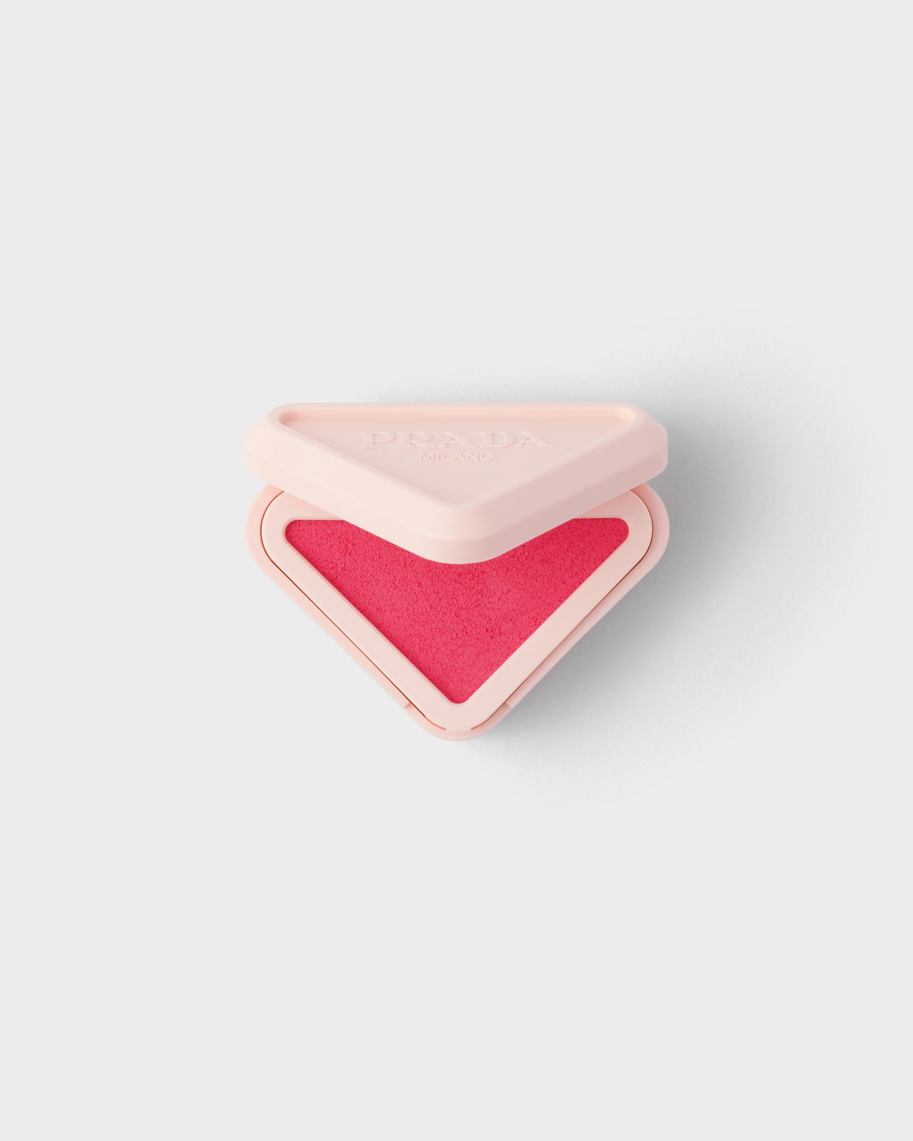 Prada румяна    Touch Cream to Powder Blush color в оттенке P76 Waterlily, 3,5 гр