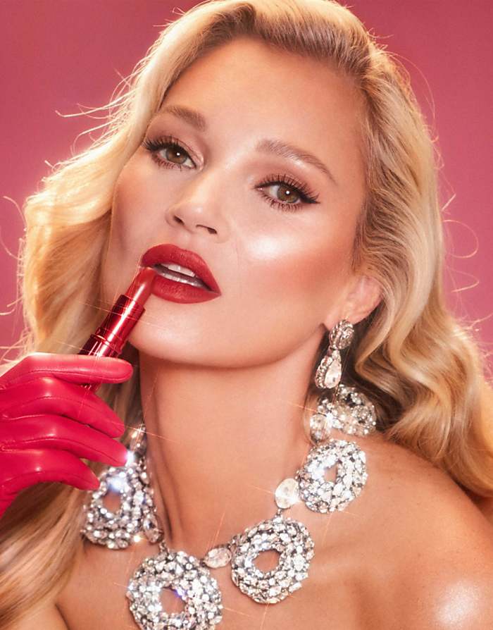 Charlotte Tilbury Matte Revolution   Lipstick оттенок Hollywood Vixen 2