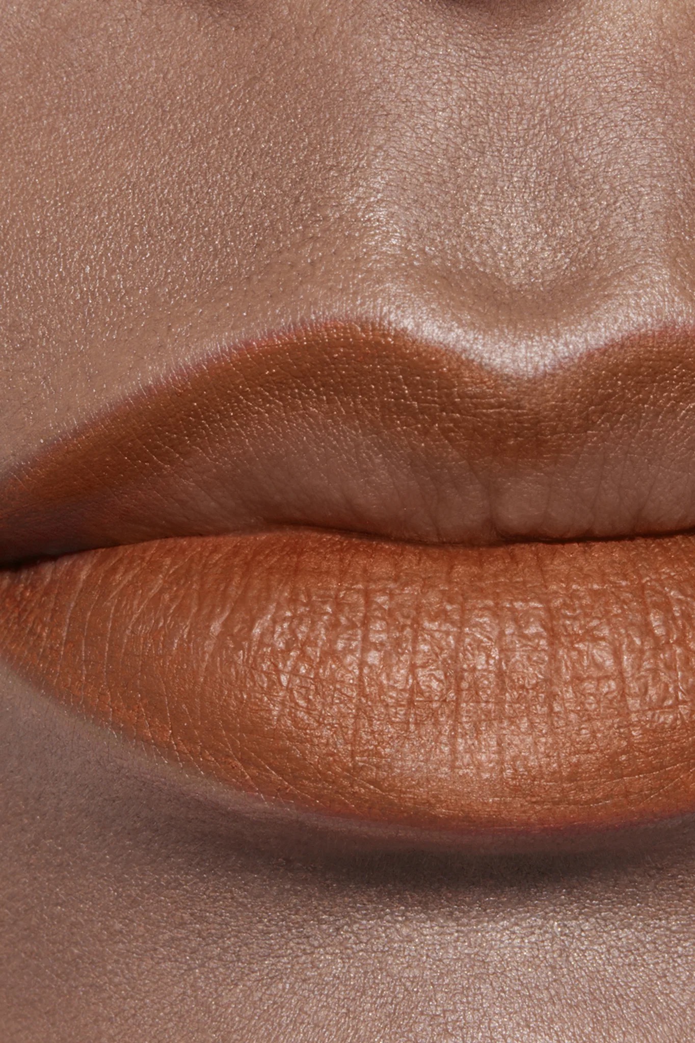 Chanel Карандаш для губ LE CRAYON À LÈVRES Long-lasting lip pencil, 202 BEIGE CAMEL 6