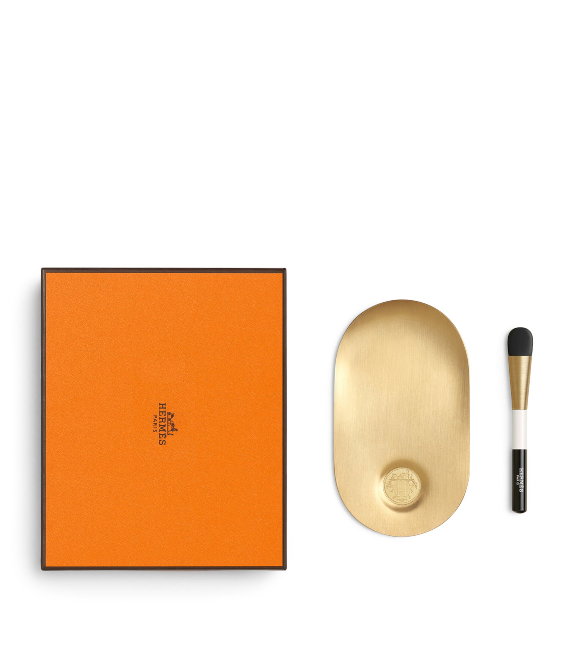 Hermès  Les outils de teint sur mesure France - металлическая палитра и аппликатор для тонального крема 2