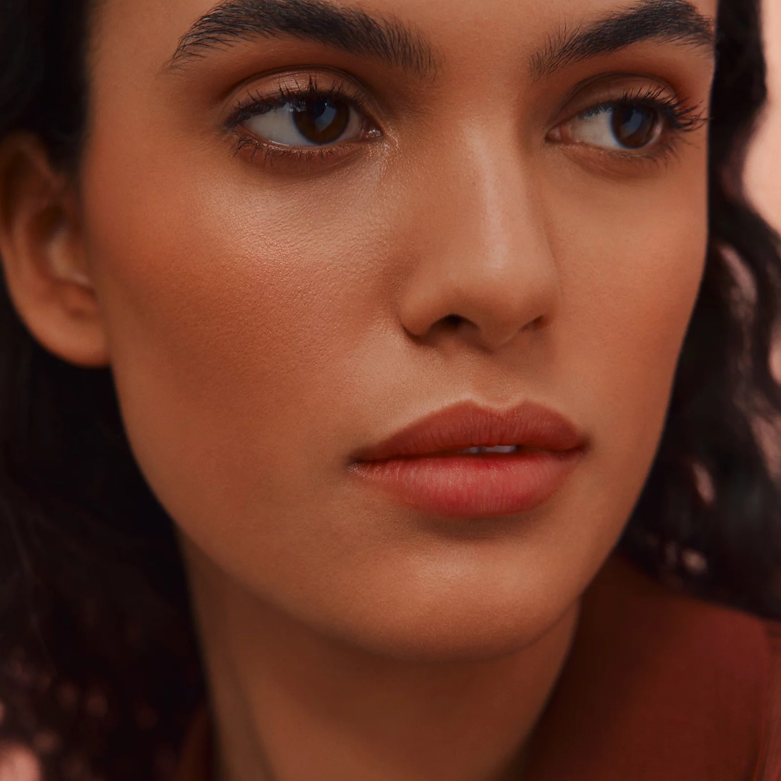 ROSE HERMÈS Silky Шелковые румяна blush powder, 47 Rose Ambré 5