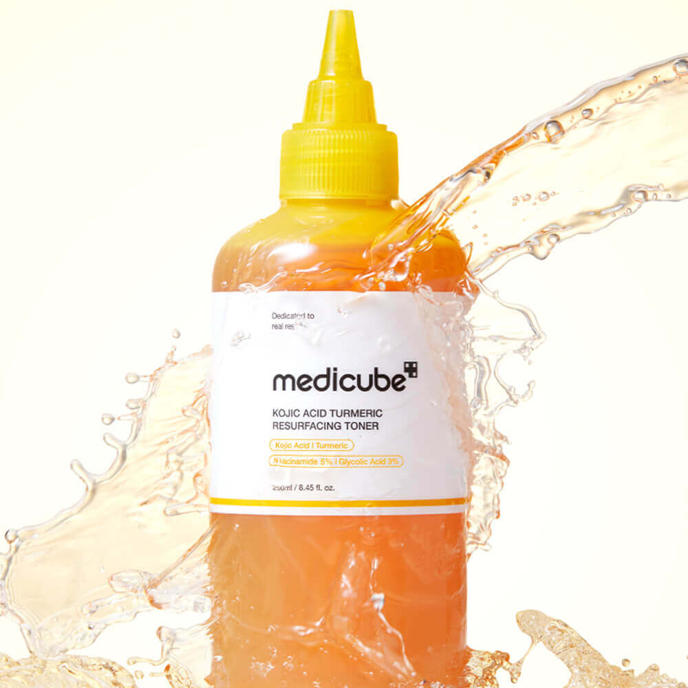 medicube  Отшелушивающий тоник с кислотами Kojic Acid Turmeric Resurfacing Toner 2
